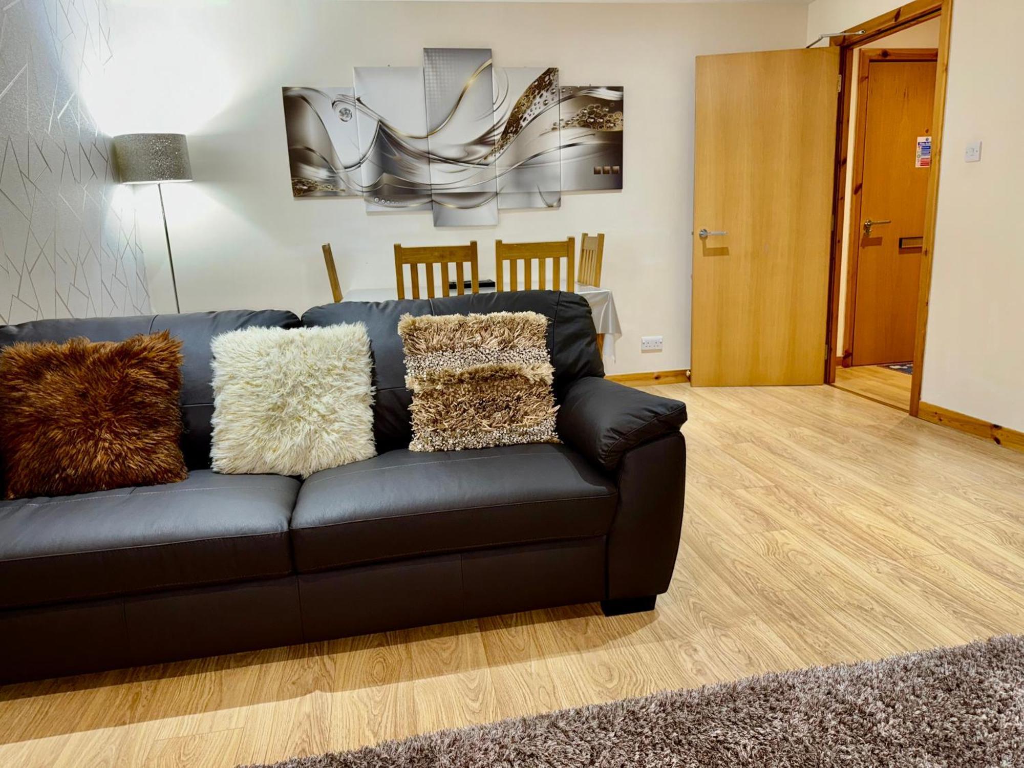 Azim And Suzi'S City Centre Apartment Inverness Exteriör bild
