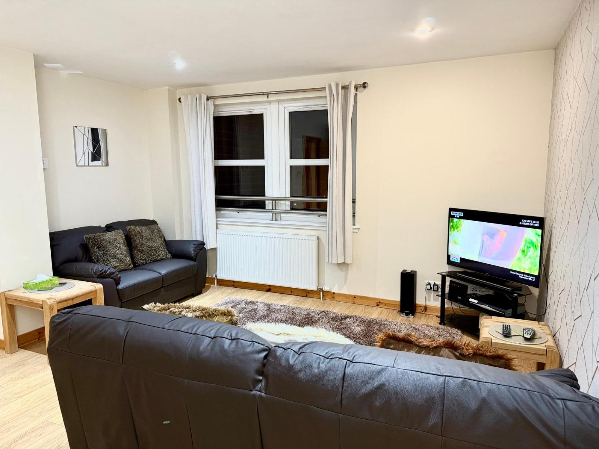 Azim And Suzi'S City Centre Apartment Inverness Exteriör bild