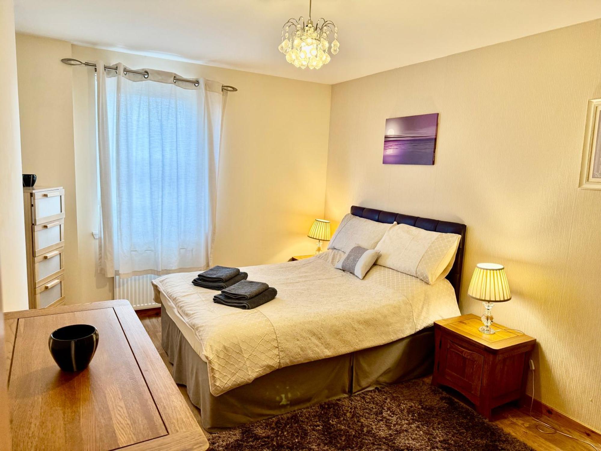 Azim And Suzi'S City Centre Apartment Inverness Exteriör bild